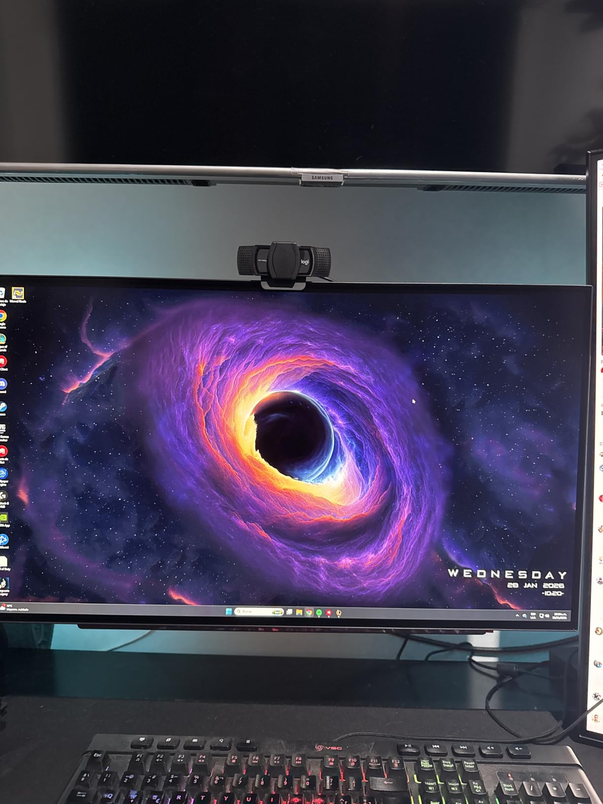 LG UltraGear 32-inch 4K customer photo 1