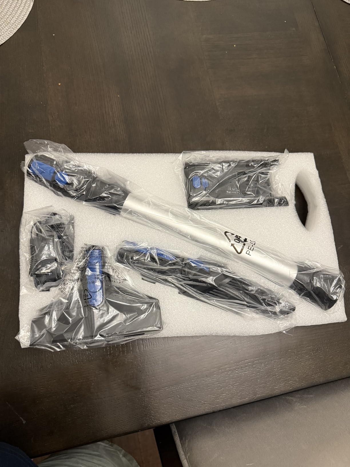 VOKENE Cordless Vacuum Cleaner, 8 in 1 Powerful Suction Lightweight Vacuum Cleaner for Home, LED Display, 3 Suction Modes, 45Mins Detachable Battery Vacuum for Hard Floor Carpet Pet Hair (Blue) customer photo 1