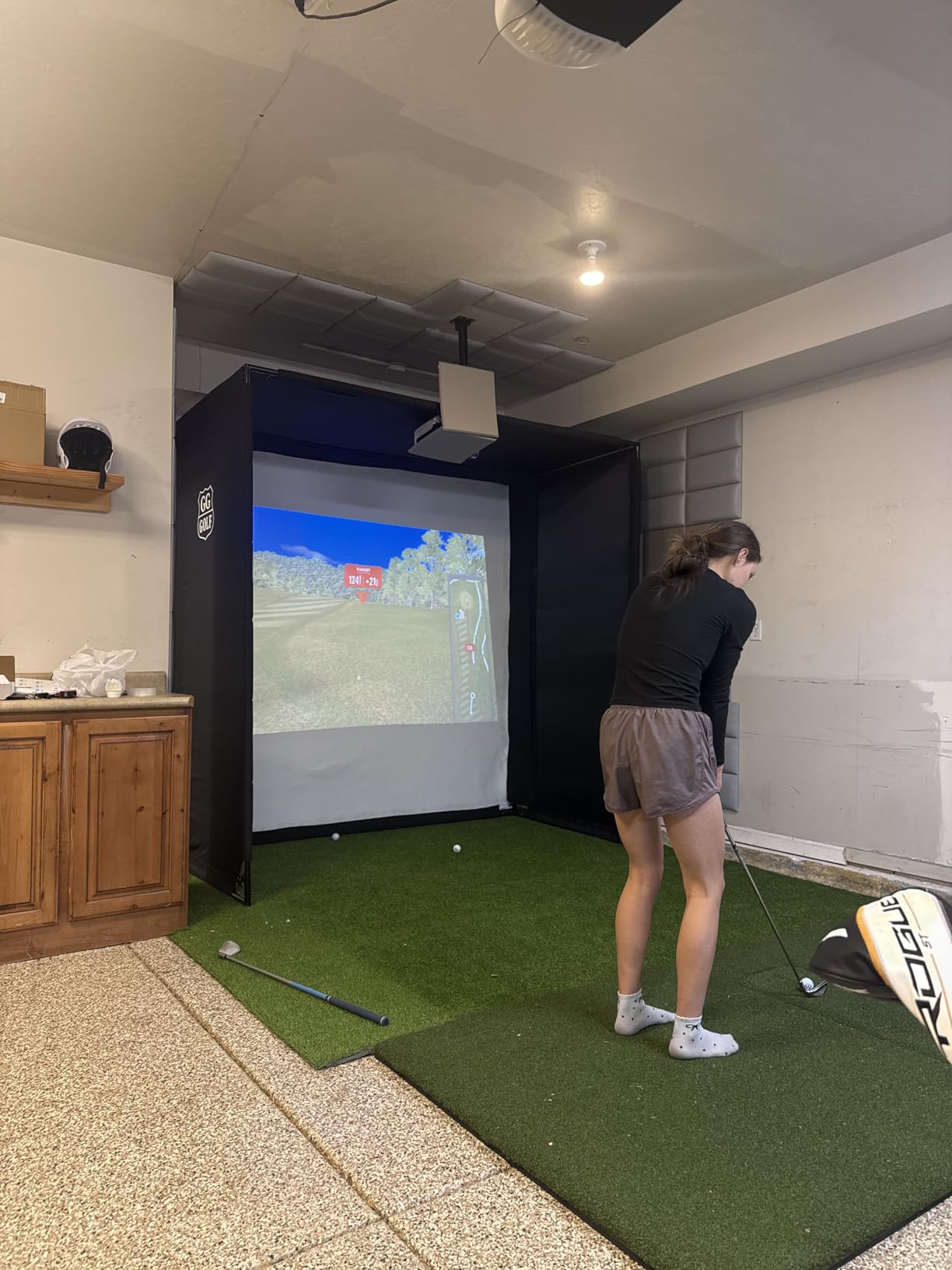 Glide Gear Golf Simulator Enclosure Kit – Choose 8x8 ft, 10x8 ft, or 12x8 ft – Complete Frame + Enclosure + HD Impact Screen (Home Indoor/Outdoor Practice) customer photo 1