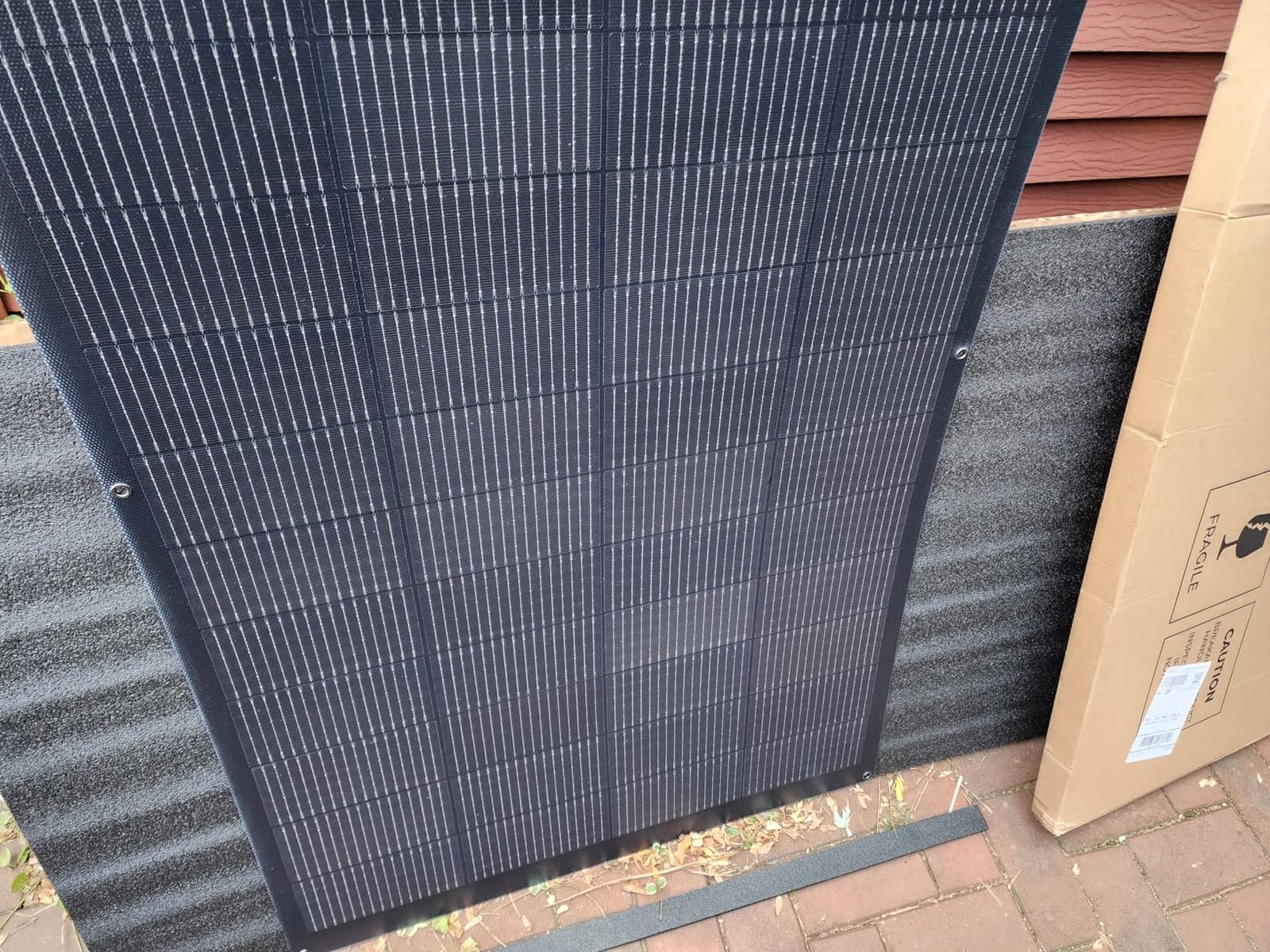 BougeRV Arch Pro 200W Anti-Shading N-Type Fiberglass Flexible Solar Panel customer photo 2