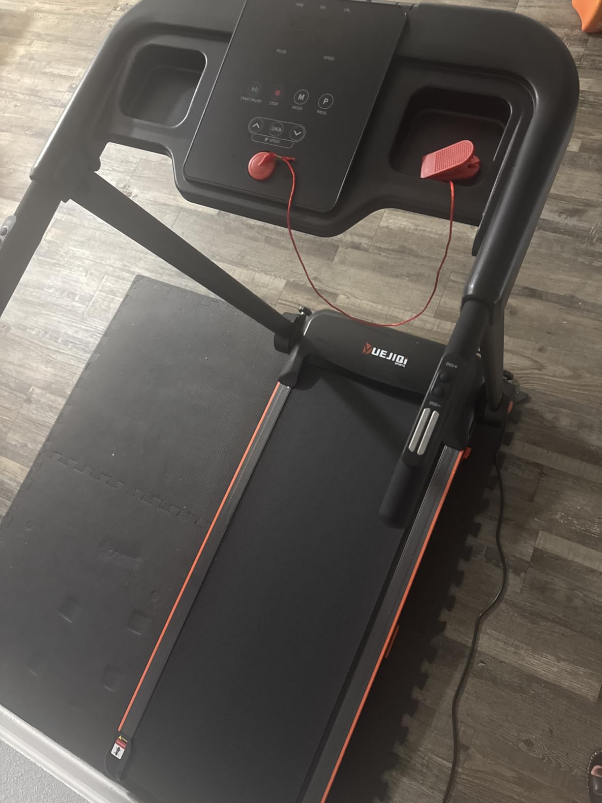 Treadmill with Manual 10%/Auto 25% Incline 8.5/10MPH for Office Home Gym customer photo 2