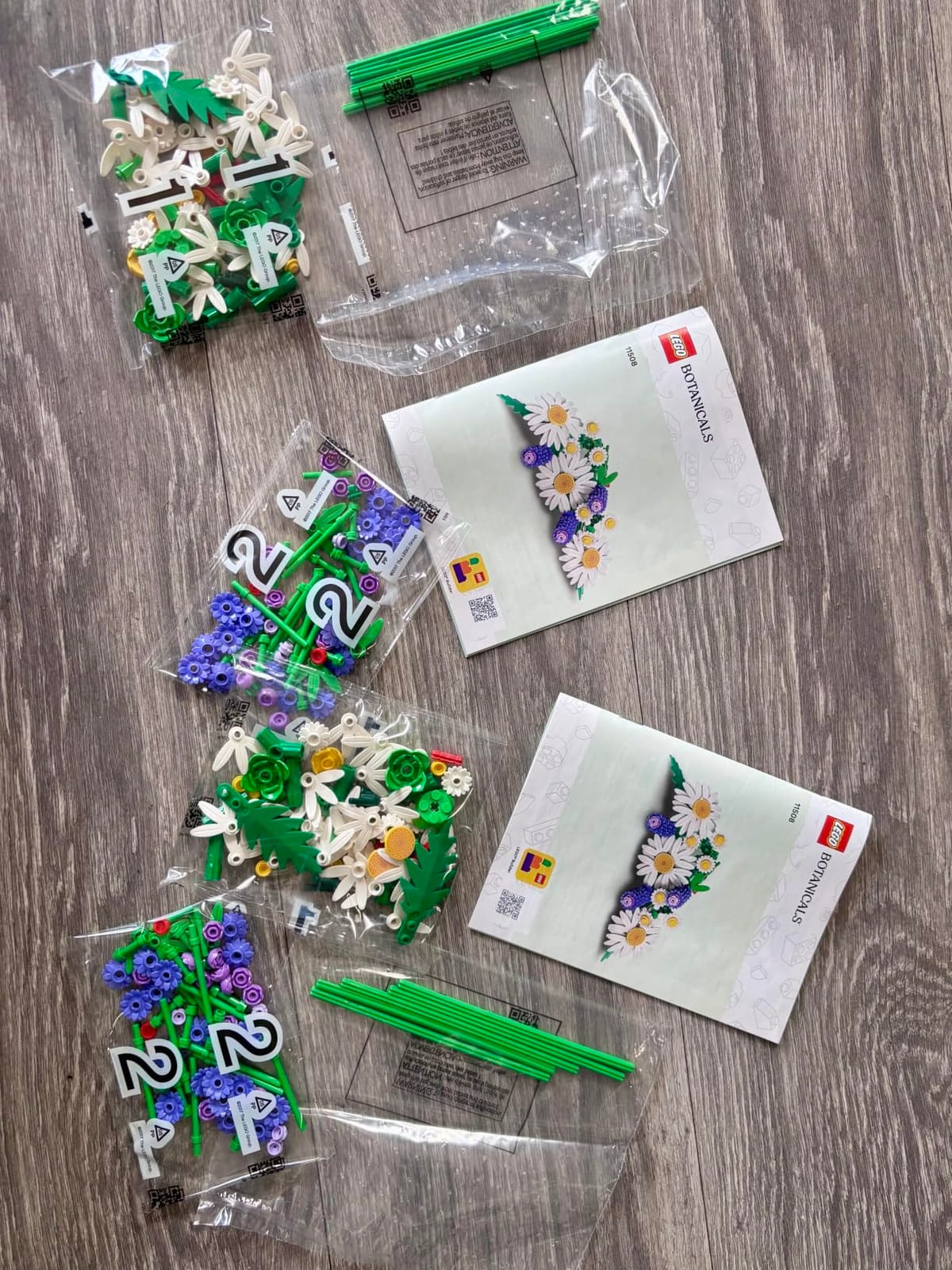 LEGO Botanicals Daisies 11508 customer photo 1