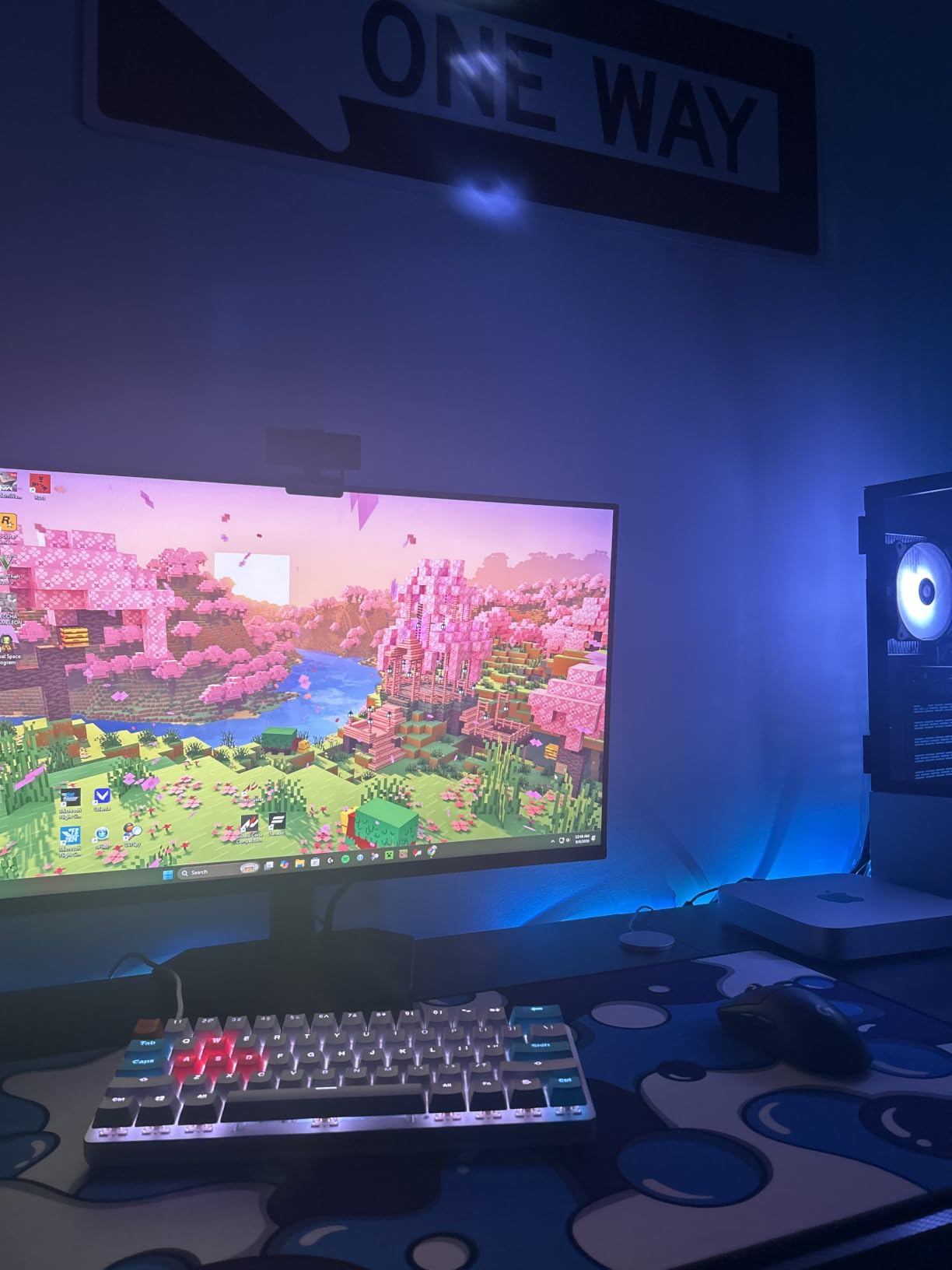 Dell 27 240Hz Gaming Monitor - SE2726HG - 27-inch FHD (1920x1080) Display, in-Plane Switching (IPS) Technology, AMD FreeSync Premium, TÜV 3-Star, 2X HDMI, DisplayPort 1.4, Tilt customer photo 1
