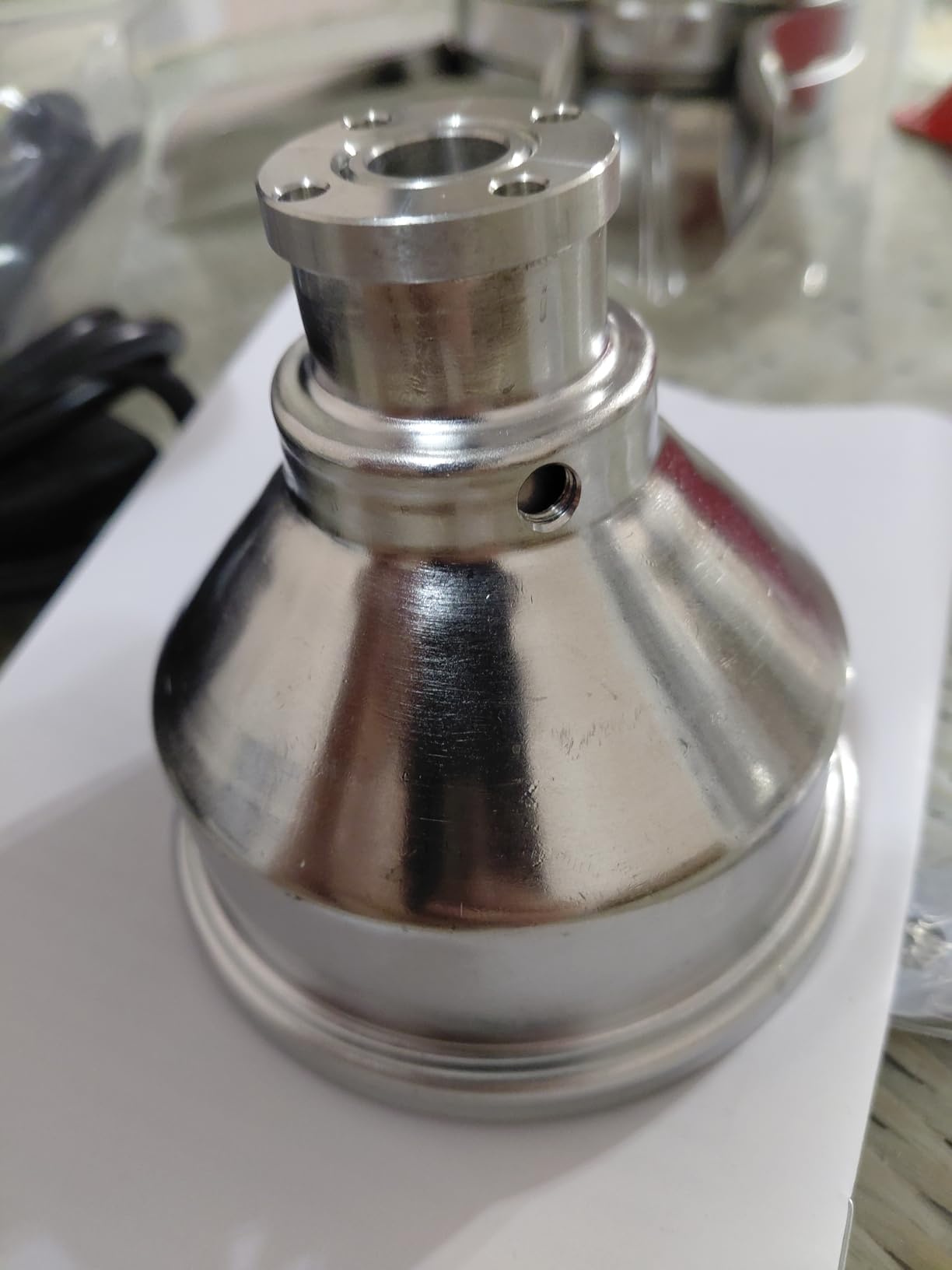 VEVOR Electric Milk Cream Separator, 60L/H Output 10500RPM Milk Cream Centrifugal Separator, 304 Stainless Steel Goat Cow Milk Skimmer Separating Machine with 4.5L Bowl Capacity (40W, 100-240V) customer photo 2