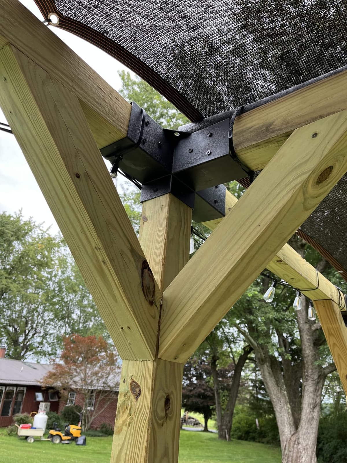 JEXALINE Heavy-Duty Aluminum Pergola Bracket Kit for 4 x 4 Wood Posts customer photo 1