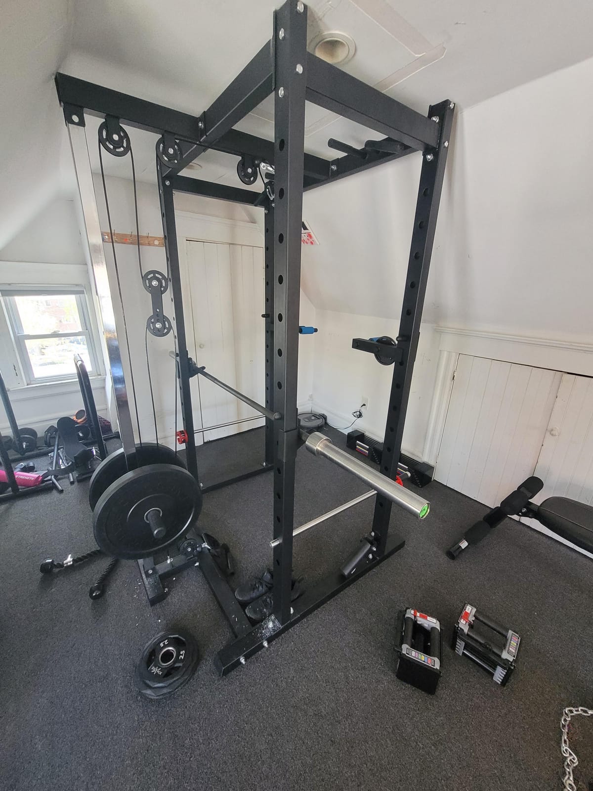 Mikolo M4 2.0 Lite Smith Machine, 2200LBS Power Cage with LAT Pulldown & Cable Crossover, All-in-One Home Gym Squat Rack with Aluminum Pulley System for Full-Body Workouts customer photo 1