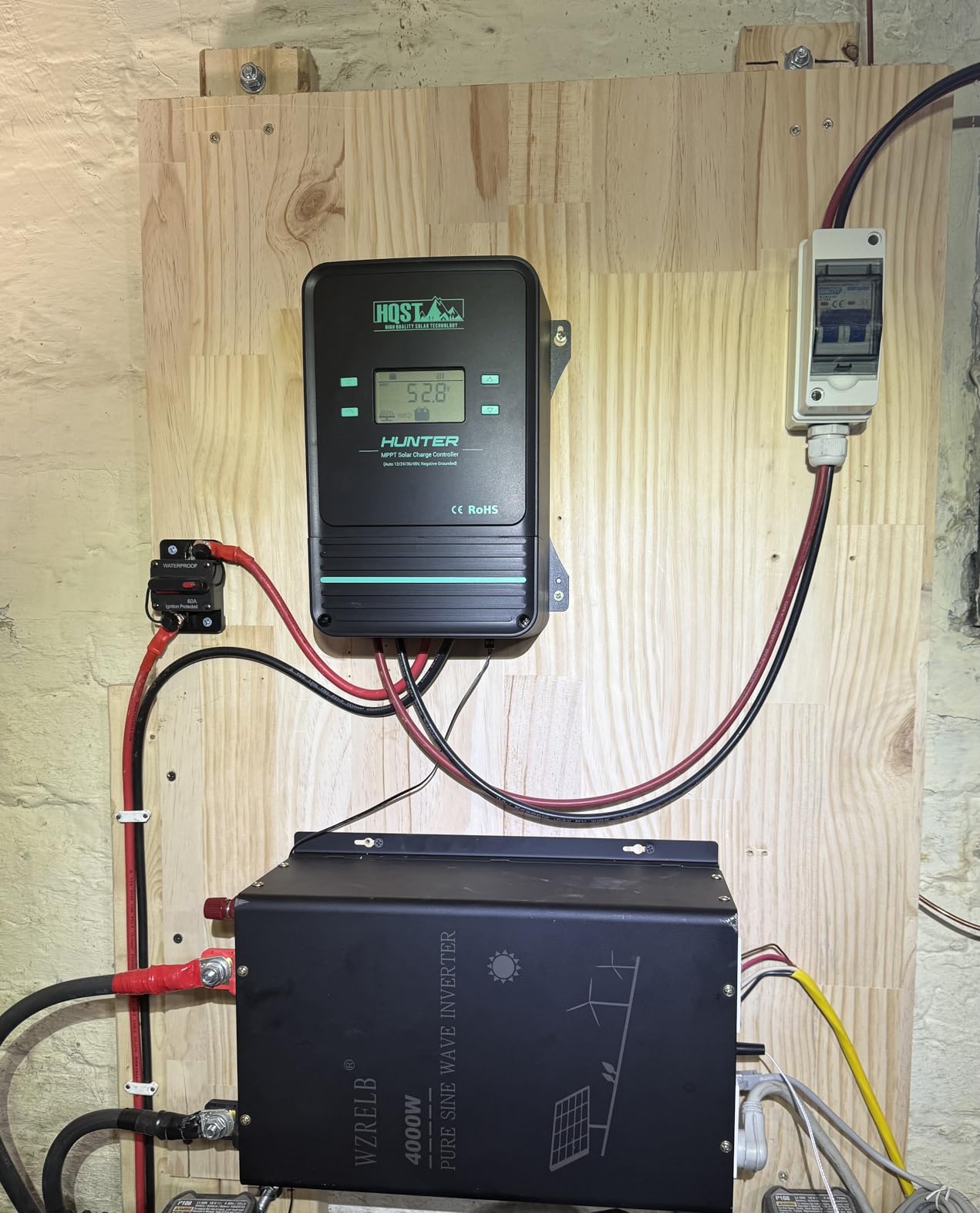 HQST 60A MPPT Charge Controller, 12V/24V/36V/48V Auto, with Bluetooth & LCD customer photo 1