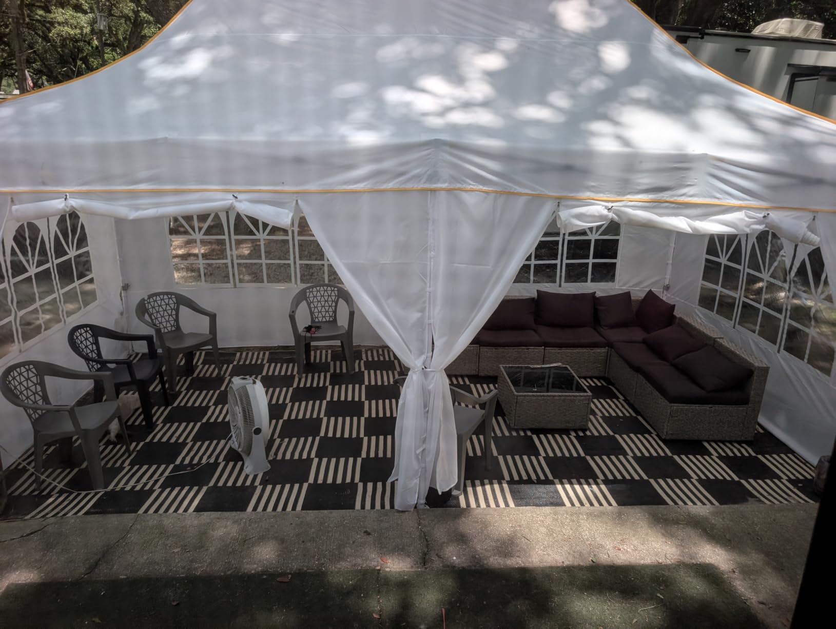 Hoteel 10x20 Pop Up Canopy Tent, Heavy Duty Upgraded Hexagonal Steel Frame customer photo 2