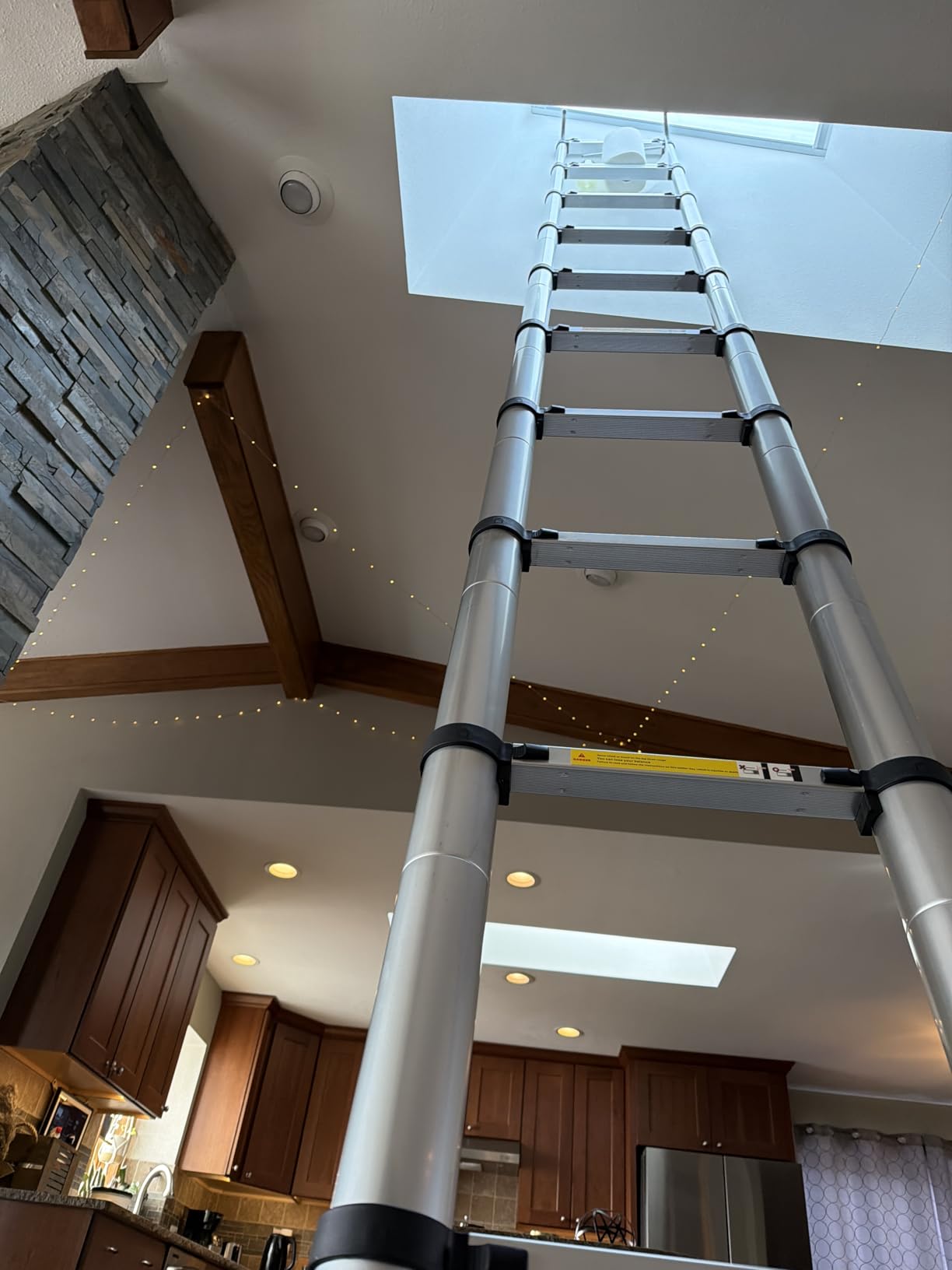 Telescoping Ladder with Hooks, 300 lbs Capacity, 12.5FT, Black customer photo 2